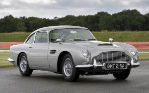 Aston Martin DB5 Goldfinger Continuation 2020 года
